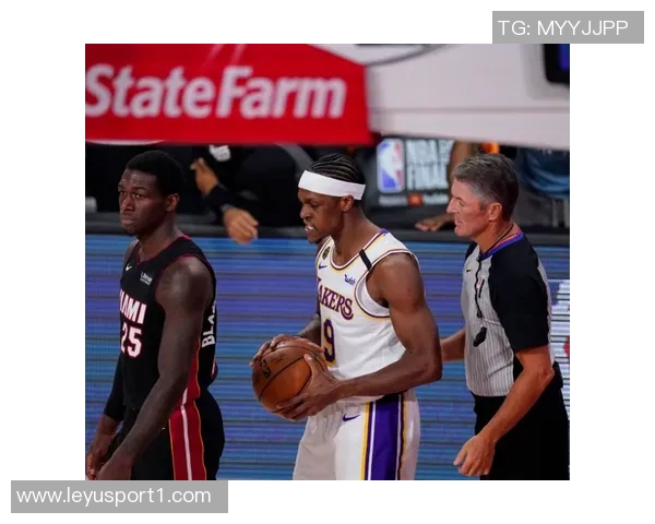 特纳高效表现助力球队15投9中斩获24分8篮板正负值全队最高